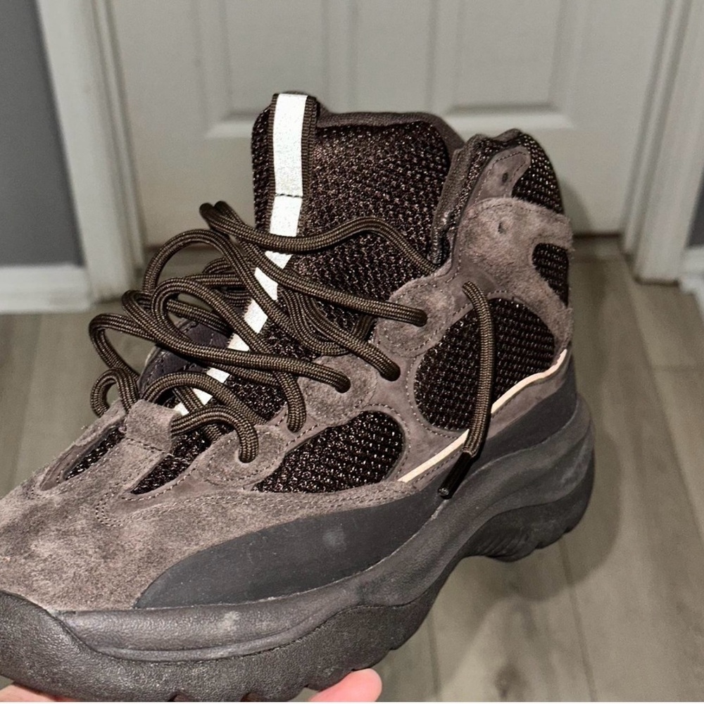 Yzy boots rock